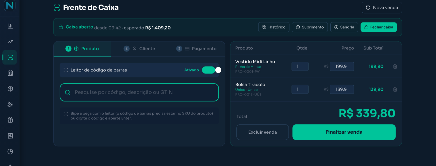 Frente de caixa do Nexio com duas peças no carrinho, cada uma com tamanho e cor, e o total da venda